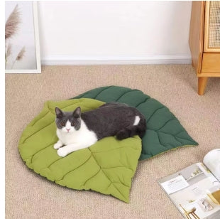 Cat Leaf Blanket